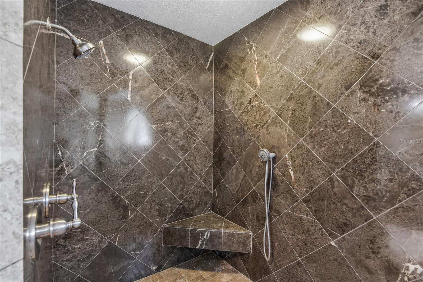 3157 N CANAL DR — photo 25