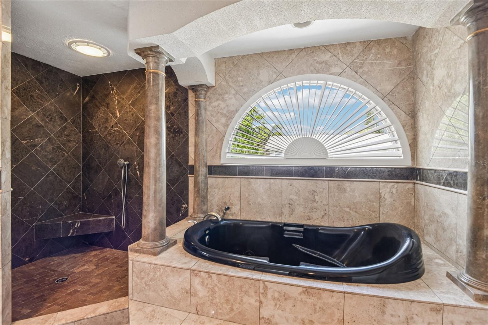 3157 N CANAL DR — photo 23