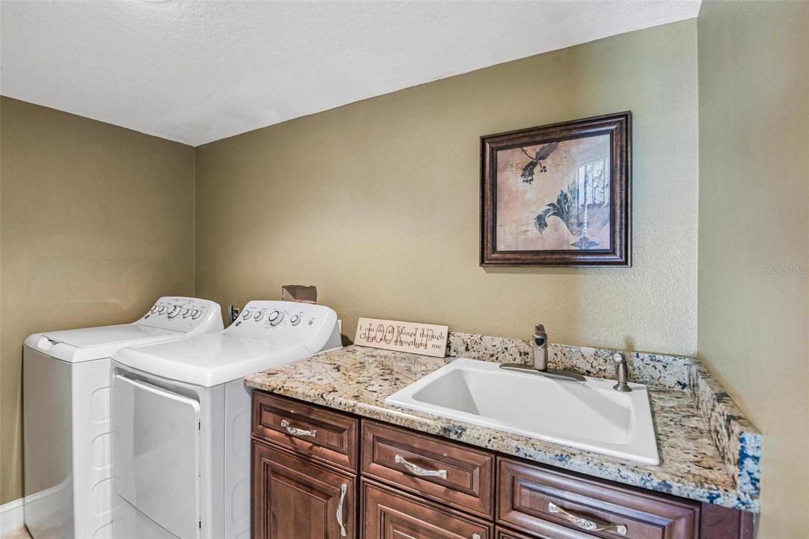 3157 N CANAL DR — photo 21