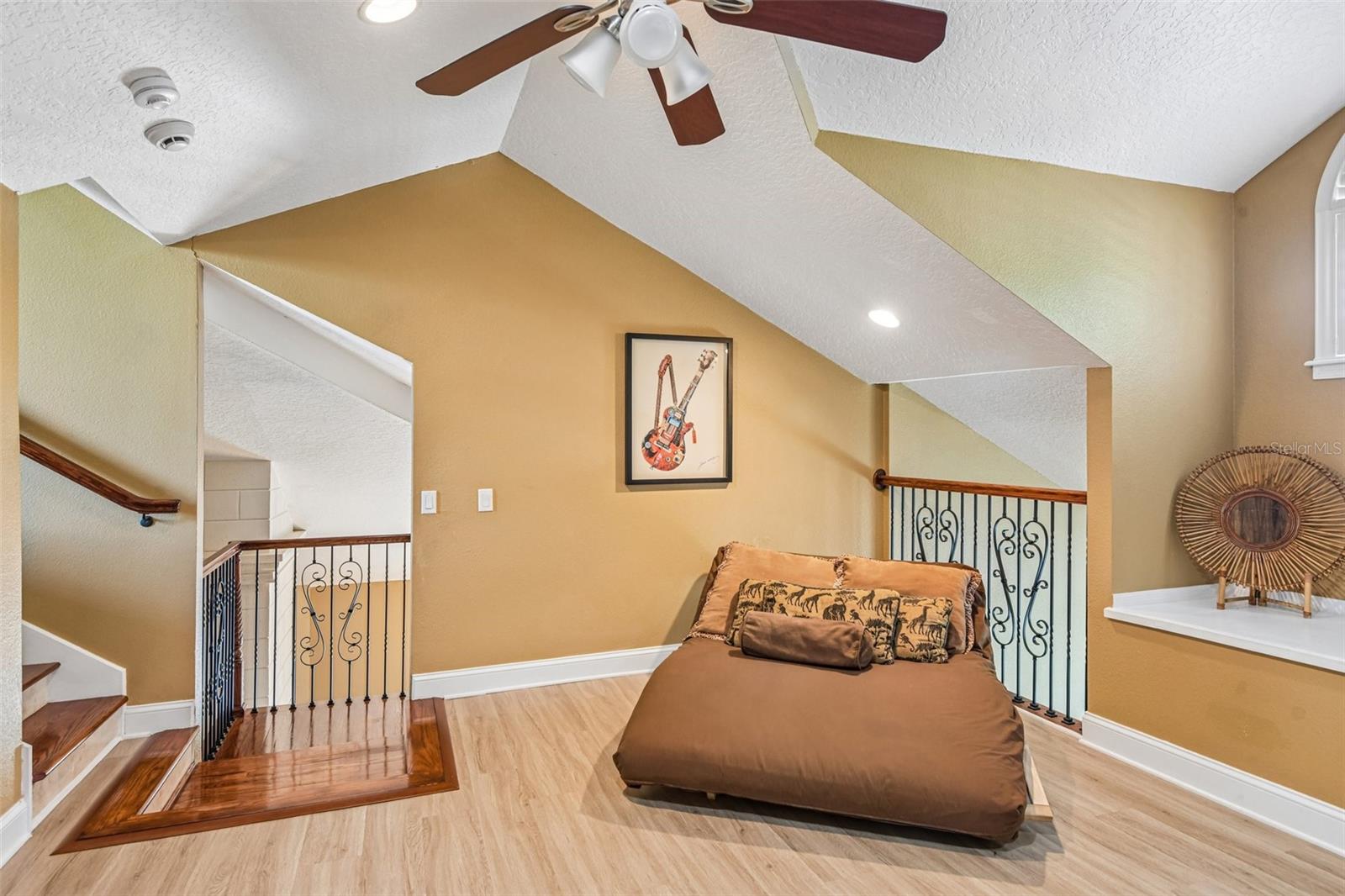 3157 N CANAL DR — photo 49
