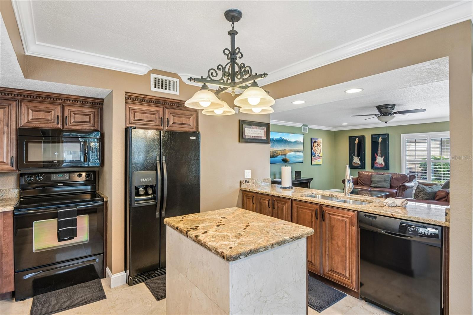 3157 N CANAL DR — photo 46