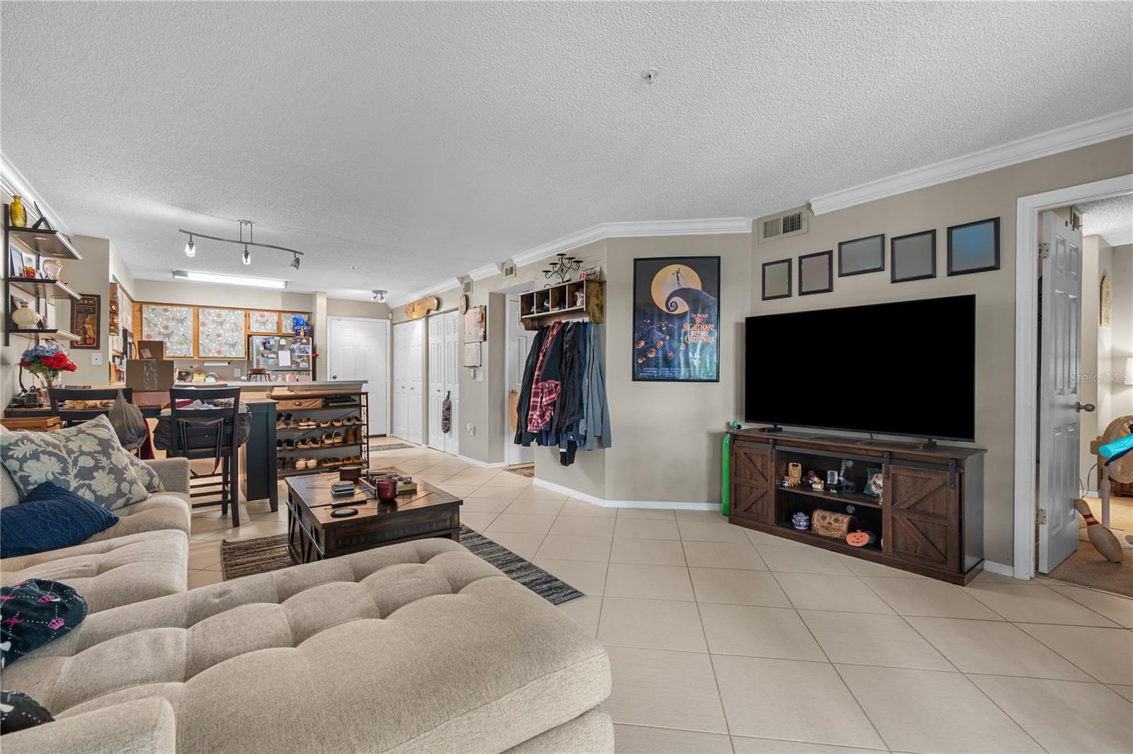 2400 FEATHER SOUND DR #425 — photo 16