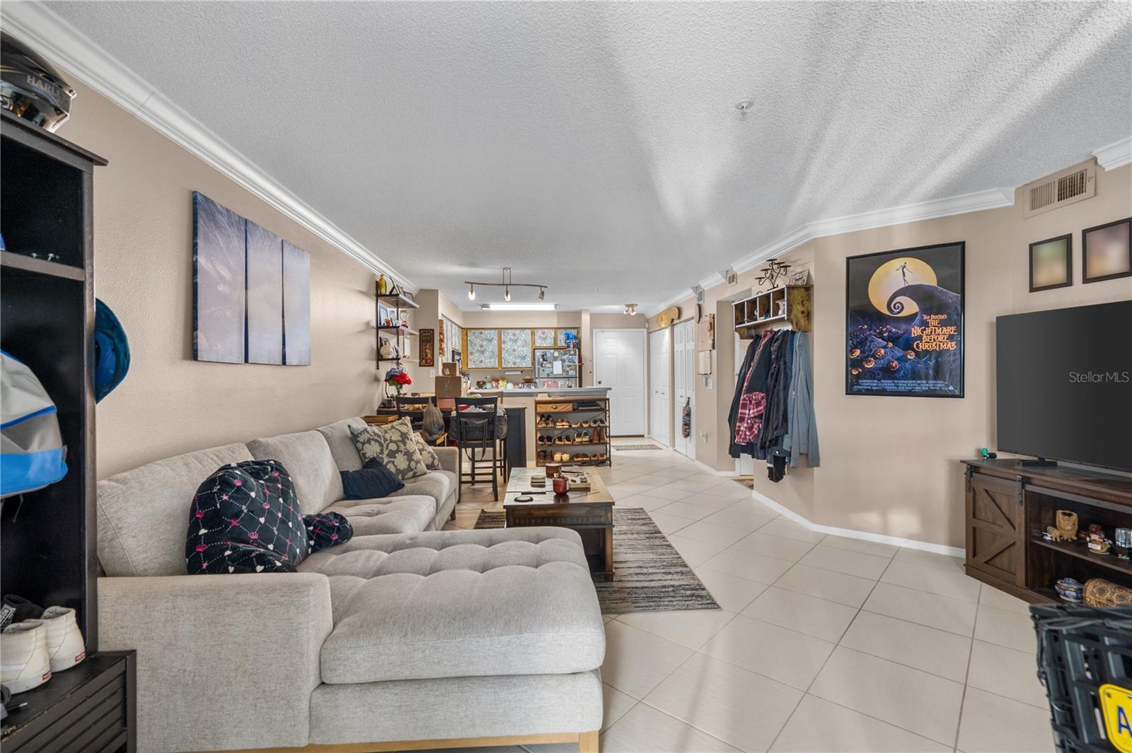 2400 FEATHER SOUND DR #425 — photo 11