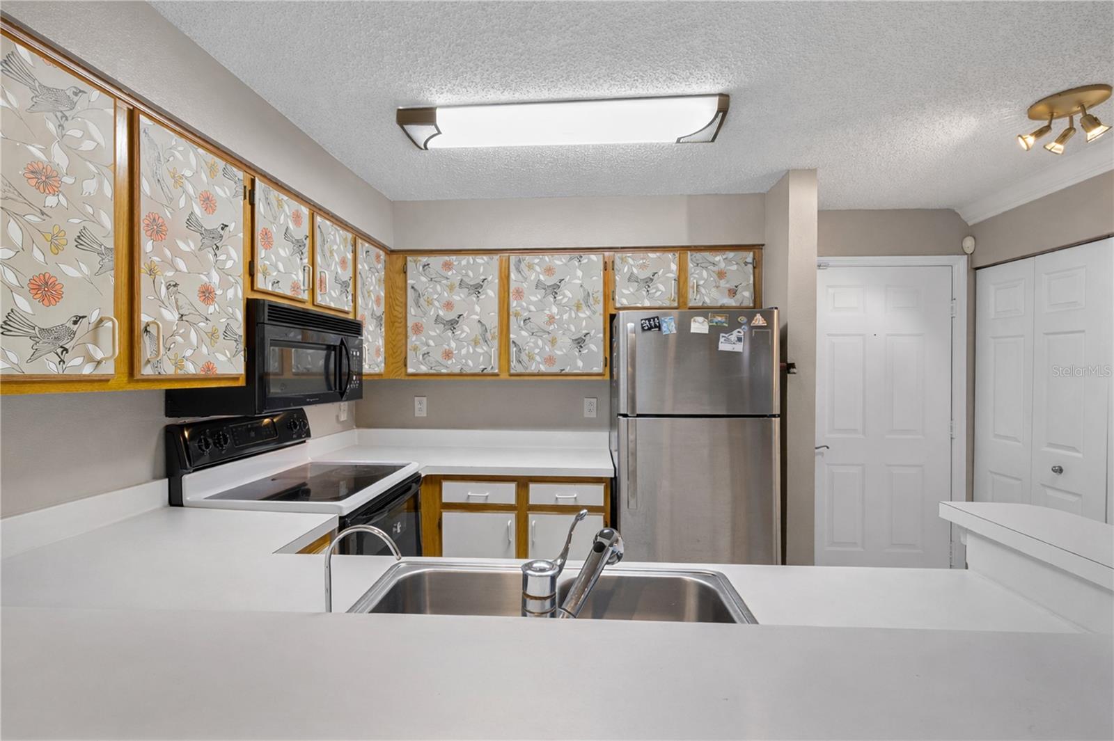 2400 FEATHER SOUND DR #425 — photo 7