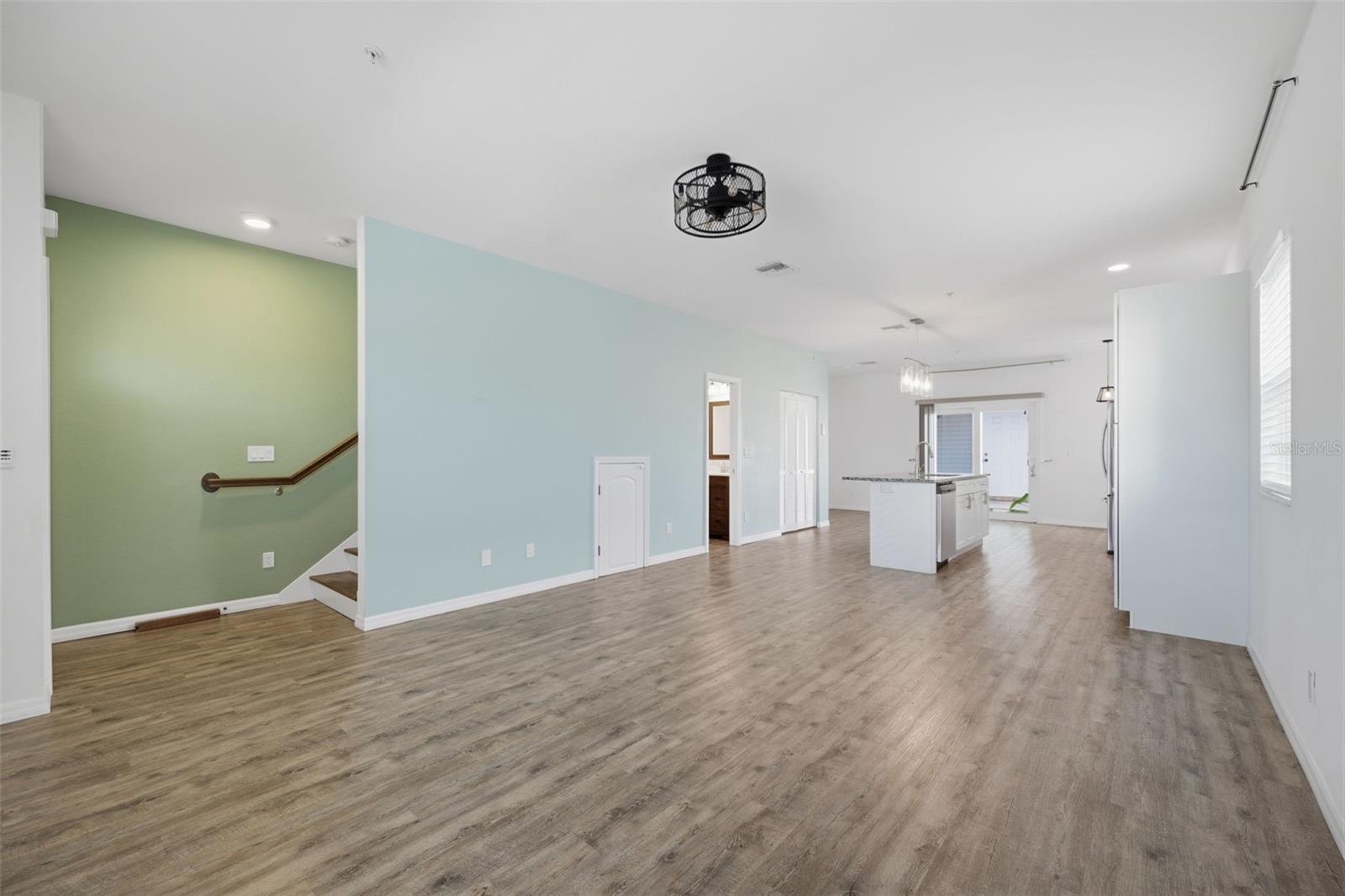 1264 PIERCE ST — photo 8