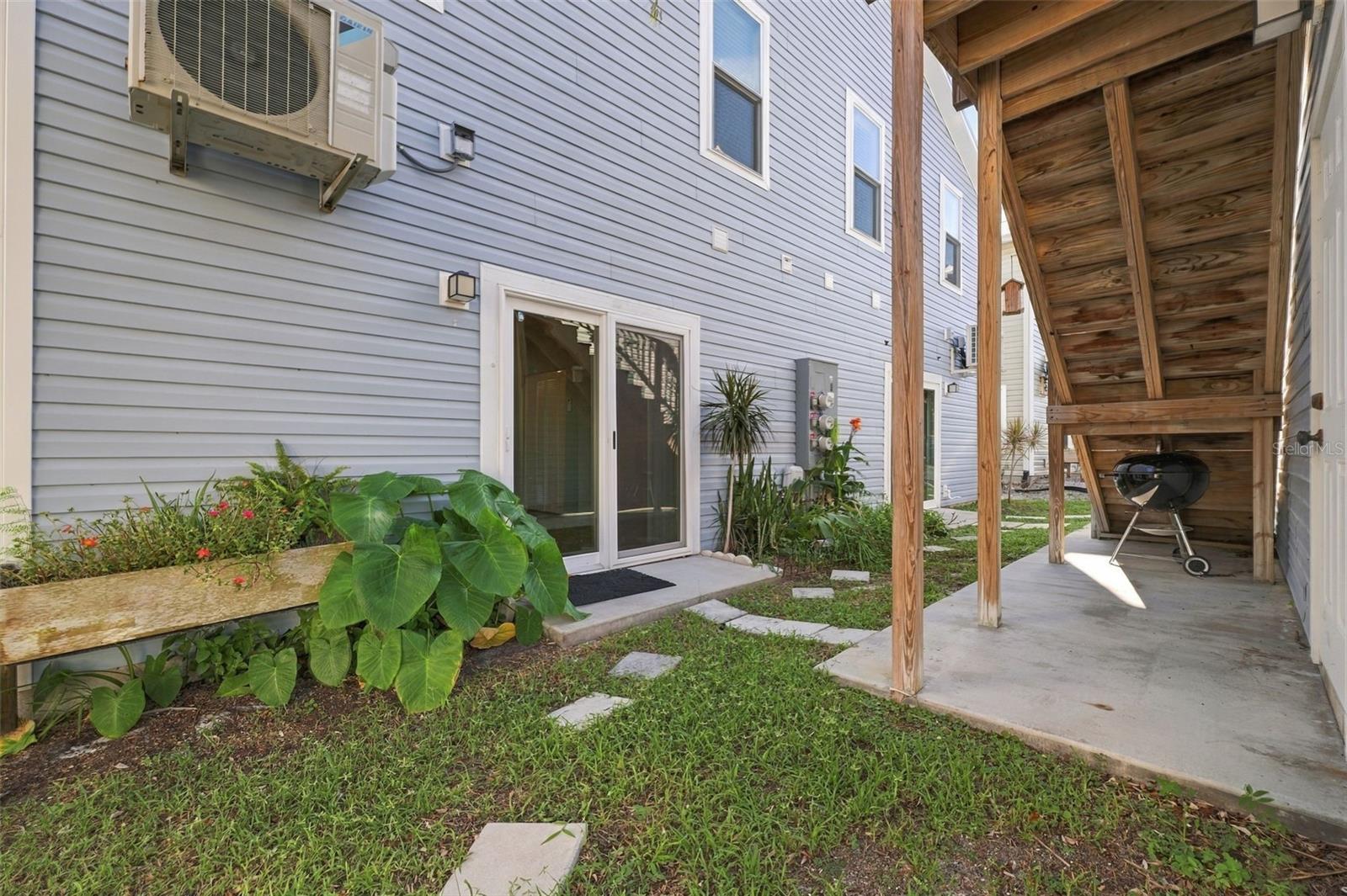 1264 PIERCE ST — photo 30