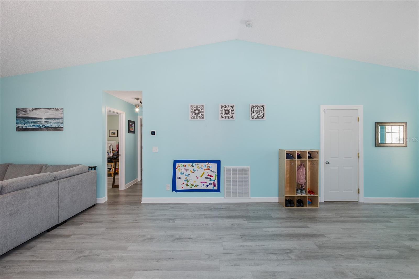 10305 COPPERWOOD DR — photo 13