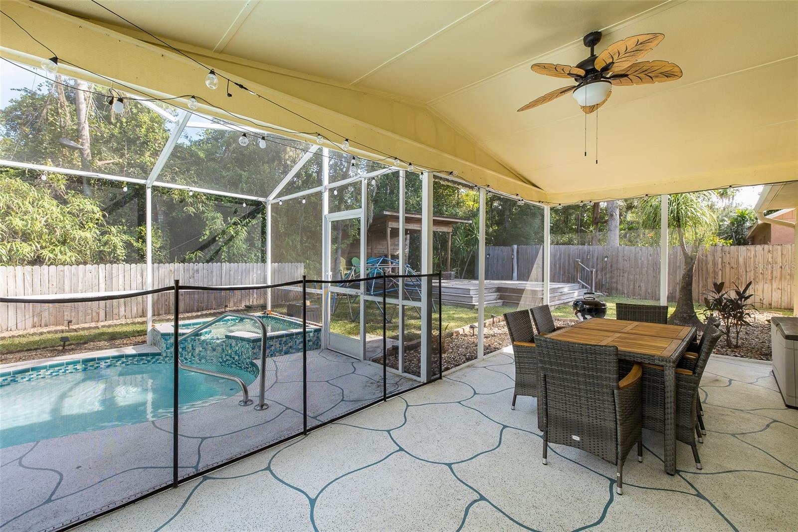 10305 COPPERWOOD DR — photo 35
