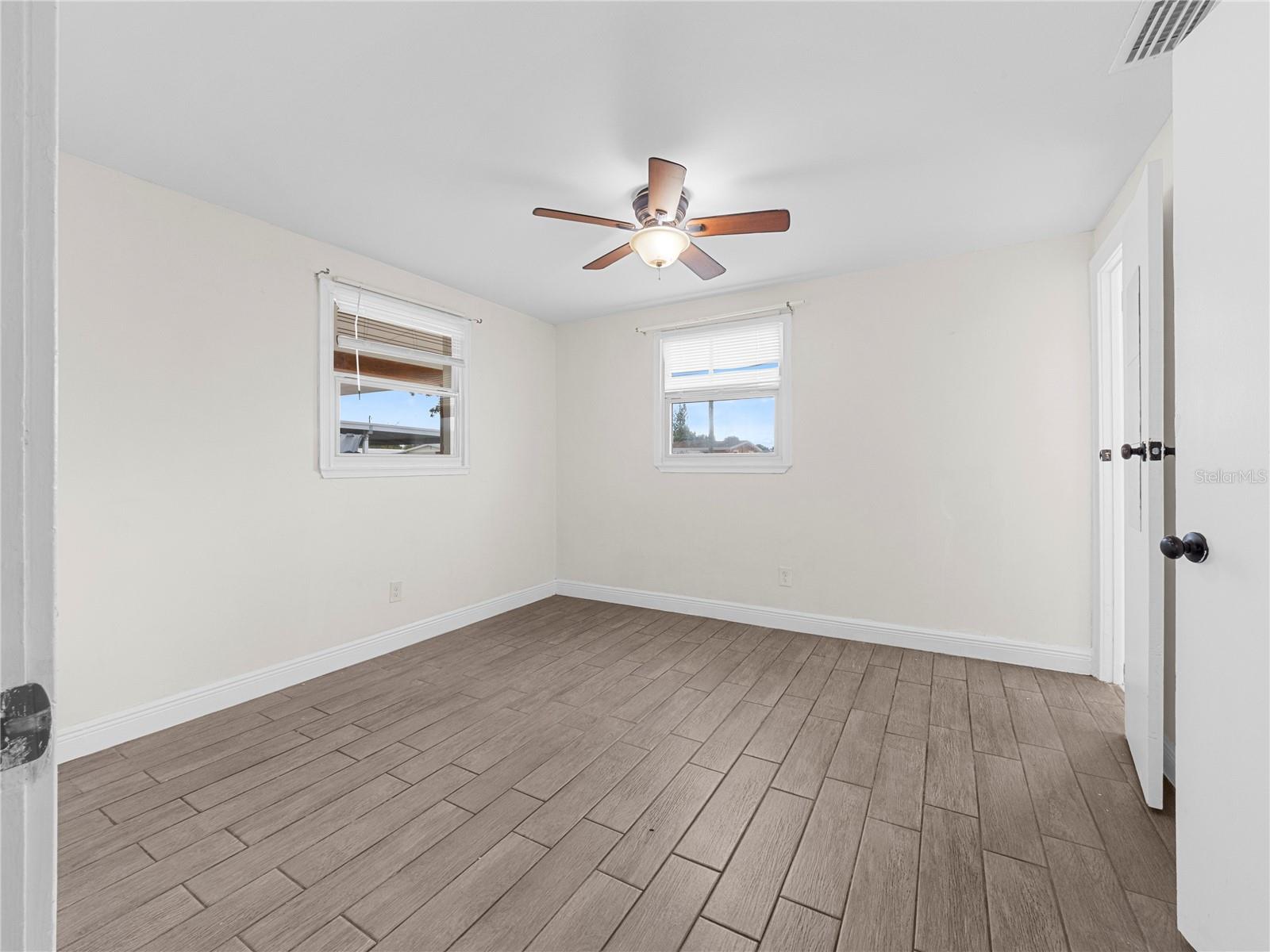 4535 W MINNEHAHA ST — photo 8