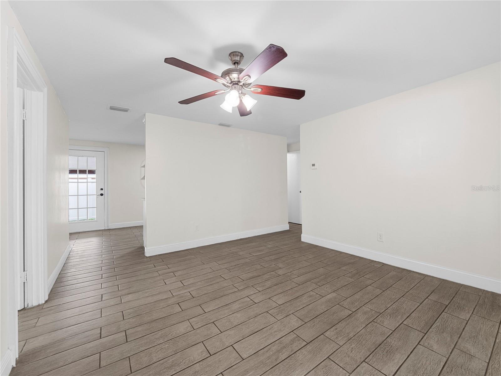 4535 W MINNEHAHA ST — photo 7