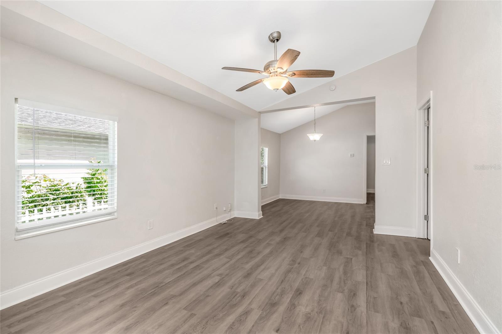 1703 E NEW ORLEANS AVE — photo 3