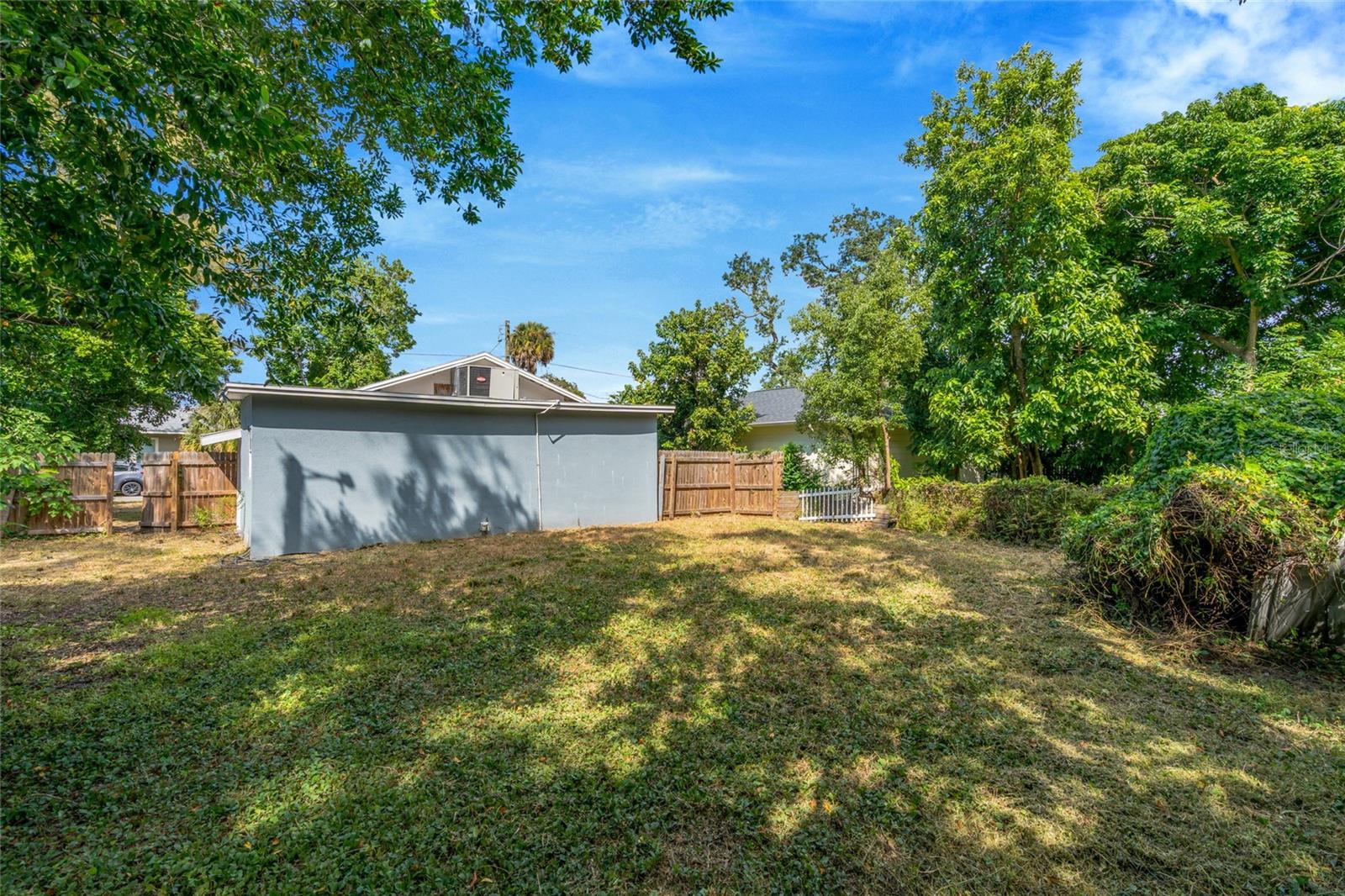 1703 E NEW ORLEANS AVE — photo 29