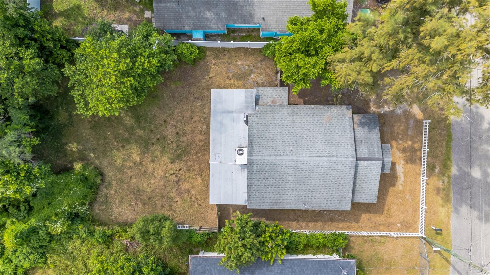 1703 E NEW ORLEANS AVE — photo 35
