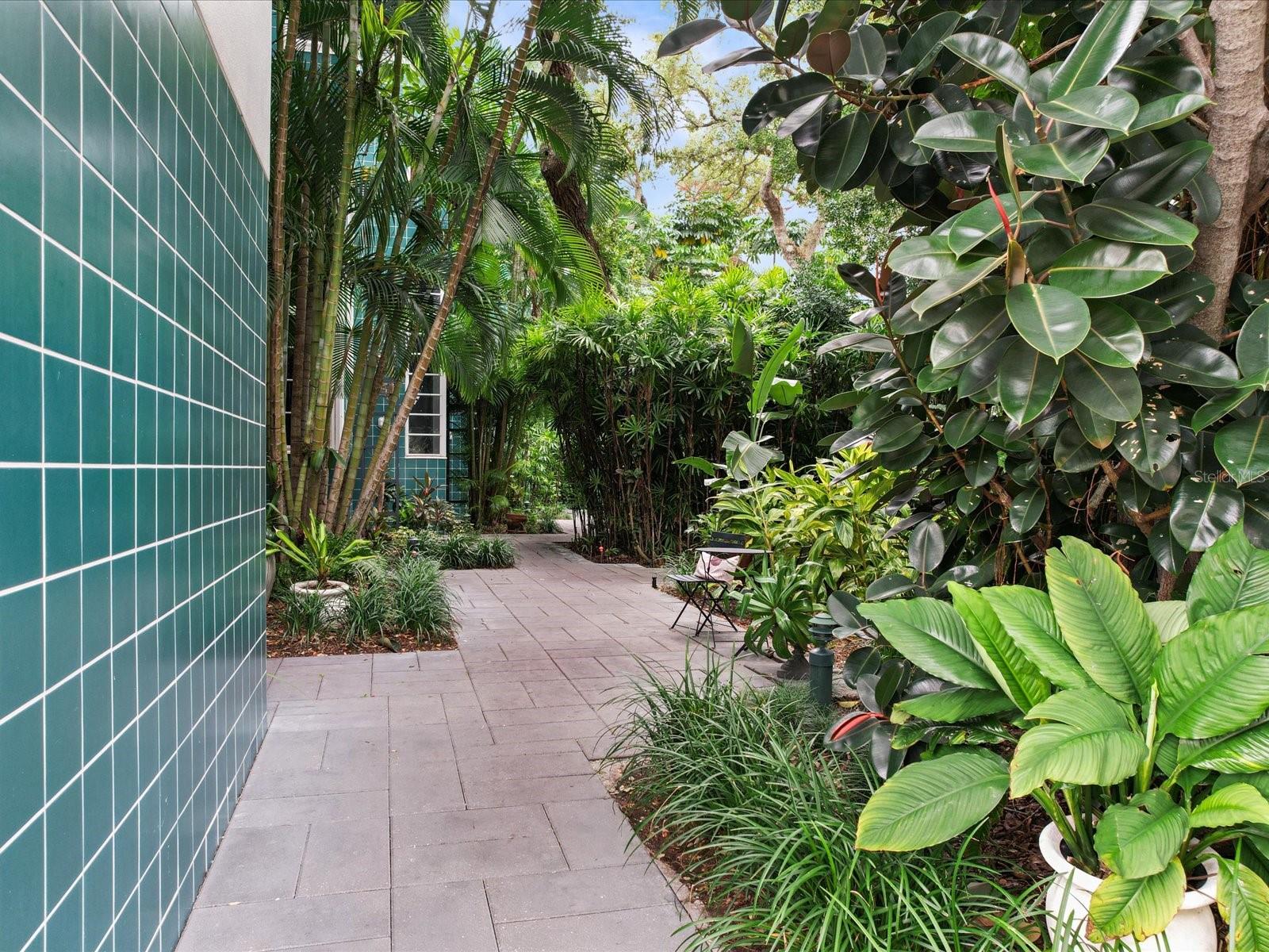 4950 BAYSHORE BLVD #28 — photo 32