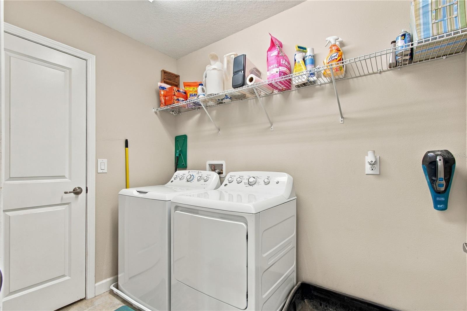 4195 SHREWBURY PL — photo 36