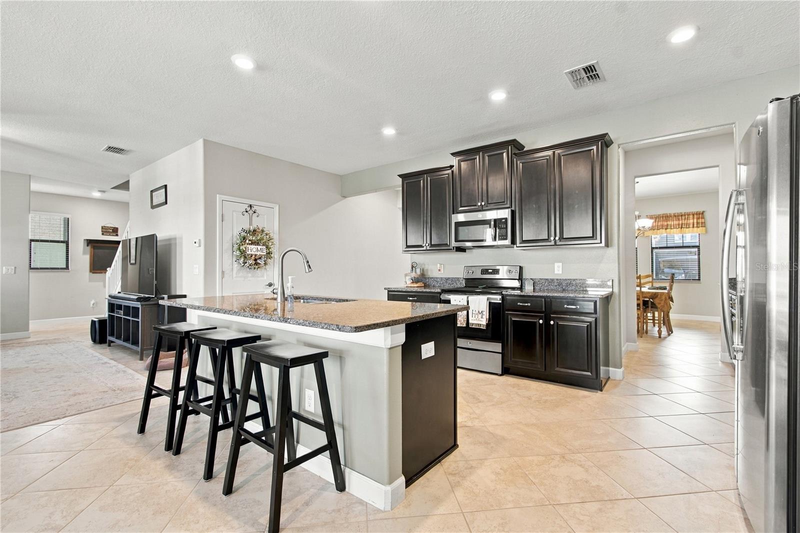 4195 SHREWBURY PL — photo 18