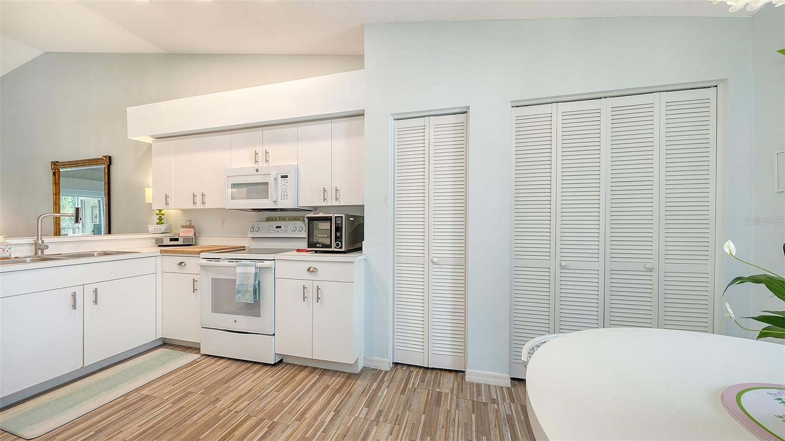 8941 VERANDA WAY #522 — photo 17