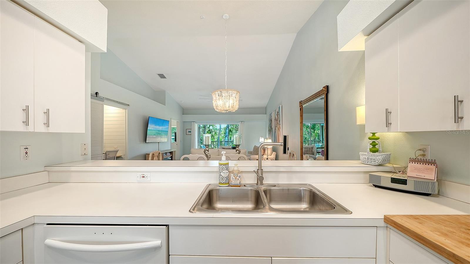 8941 VERANDA WAY #522 — photo 21