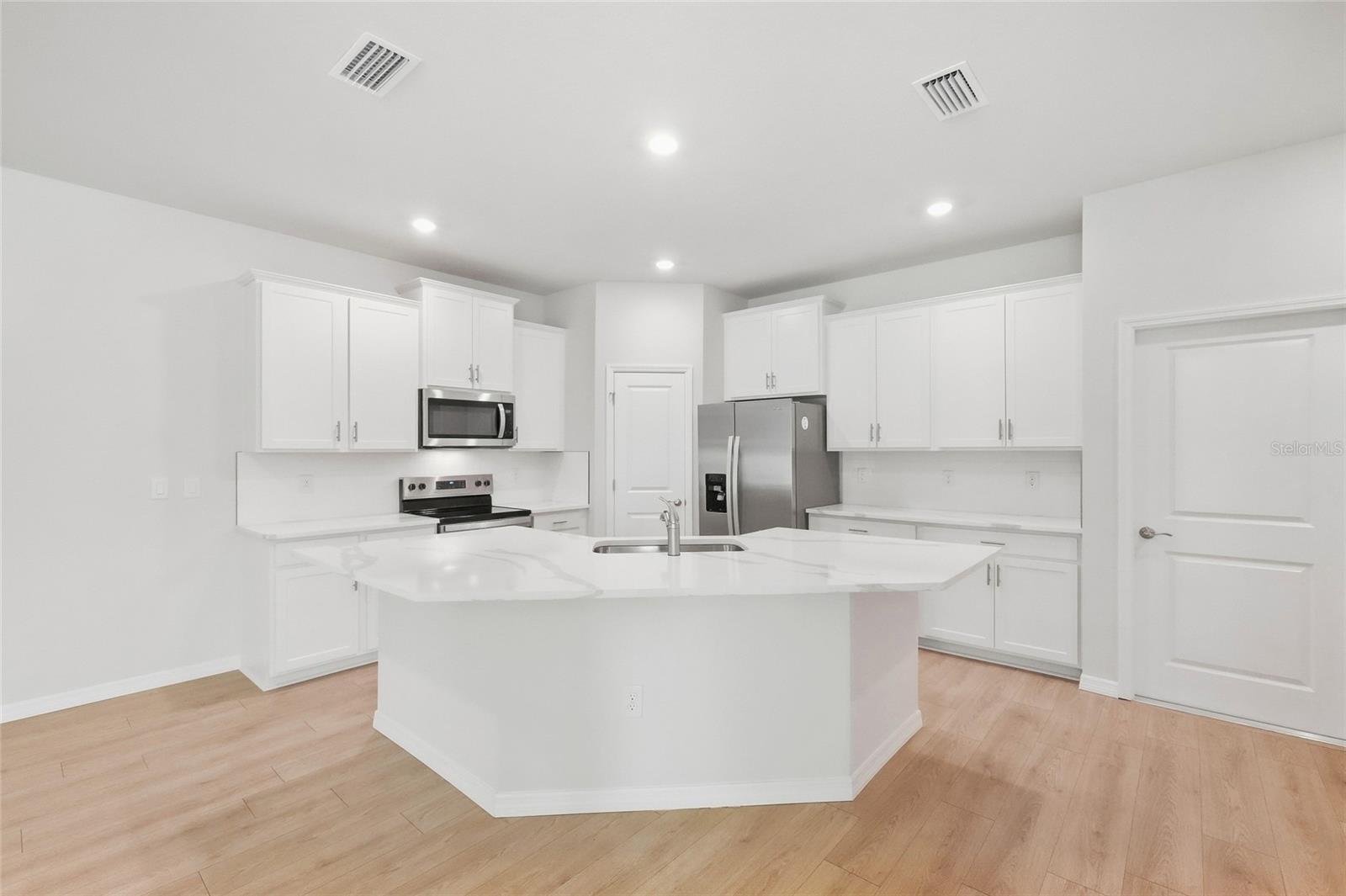 15808 8TH PL E — photo 17