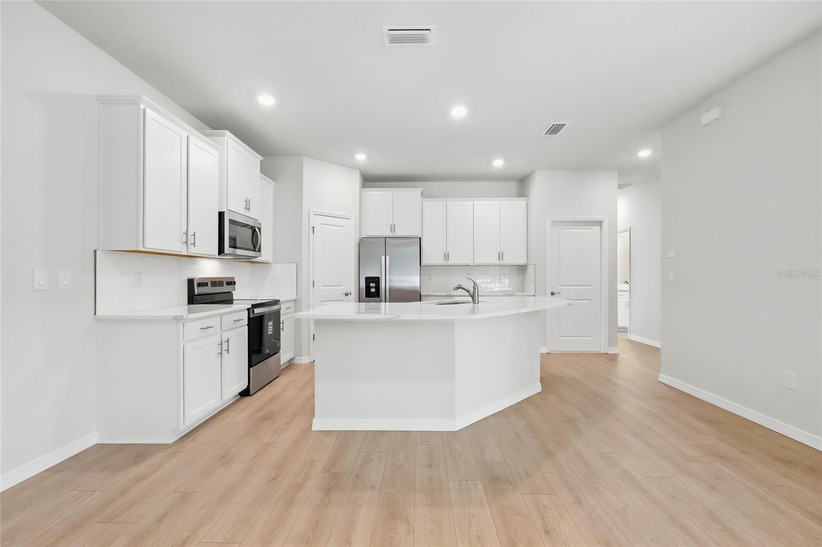 15808 8TH PL E — photo 15
