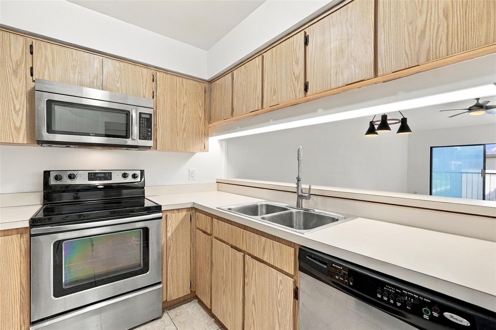 729 83RD AVE N #204 — photo 9