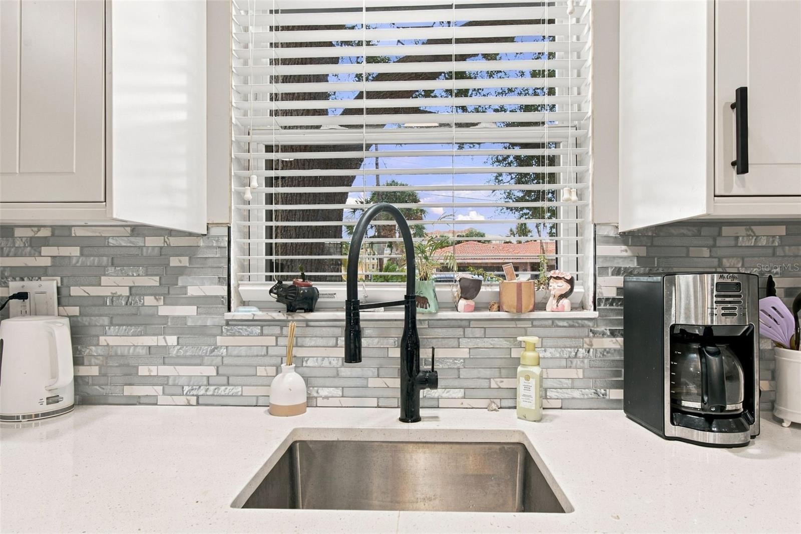 5411 ALOHA DR — photo 9