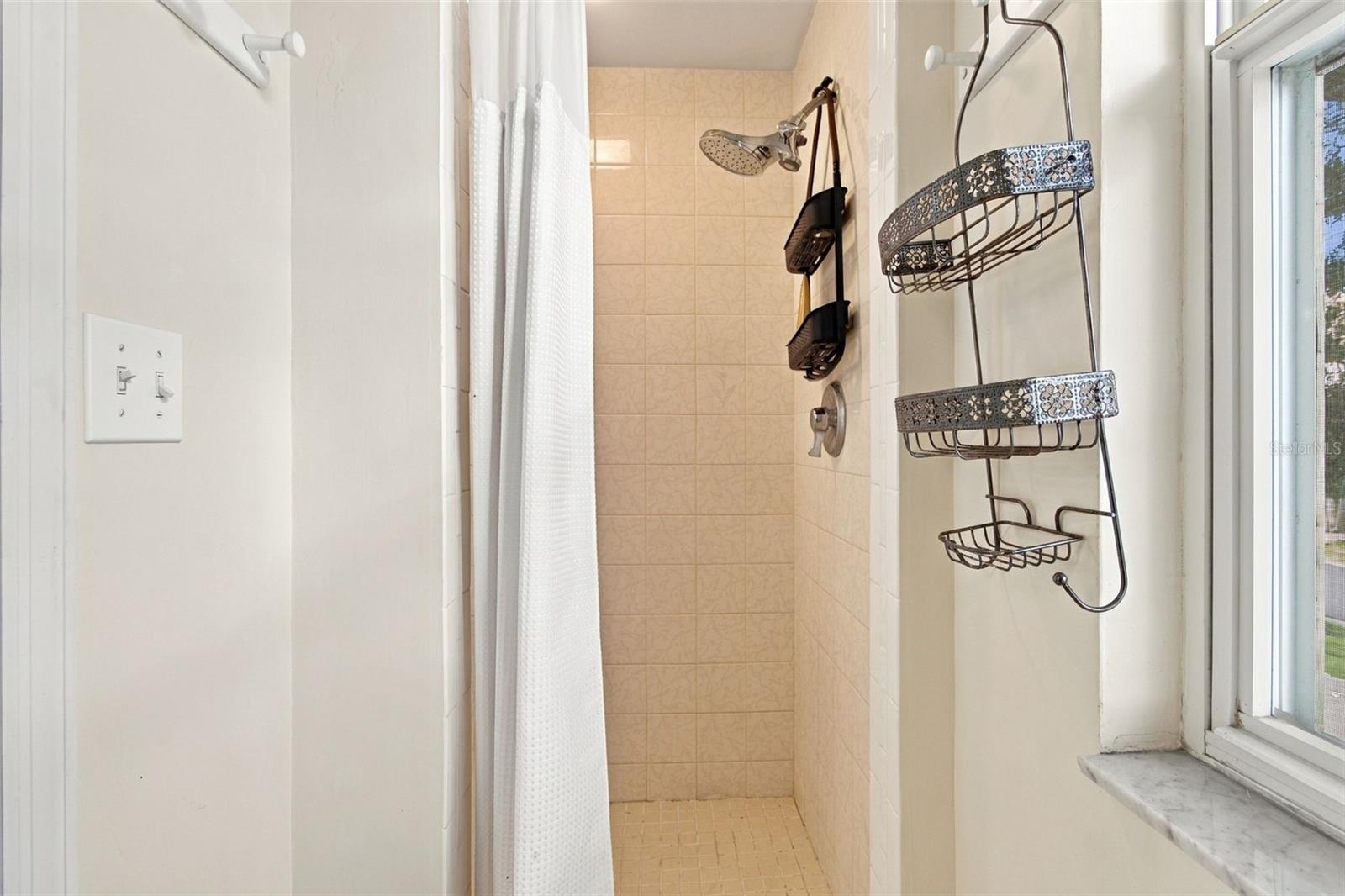 5411 ALOHA DR — photo 42