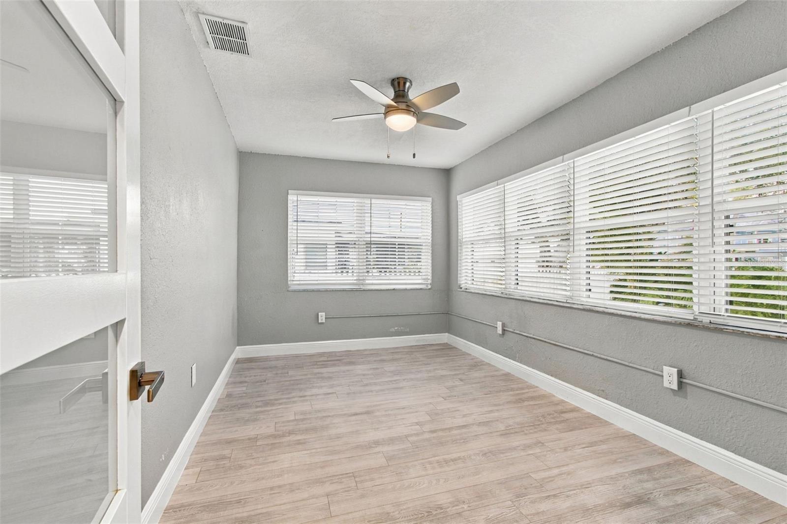 5411 ALOHA DR — photo 16