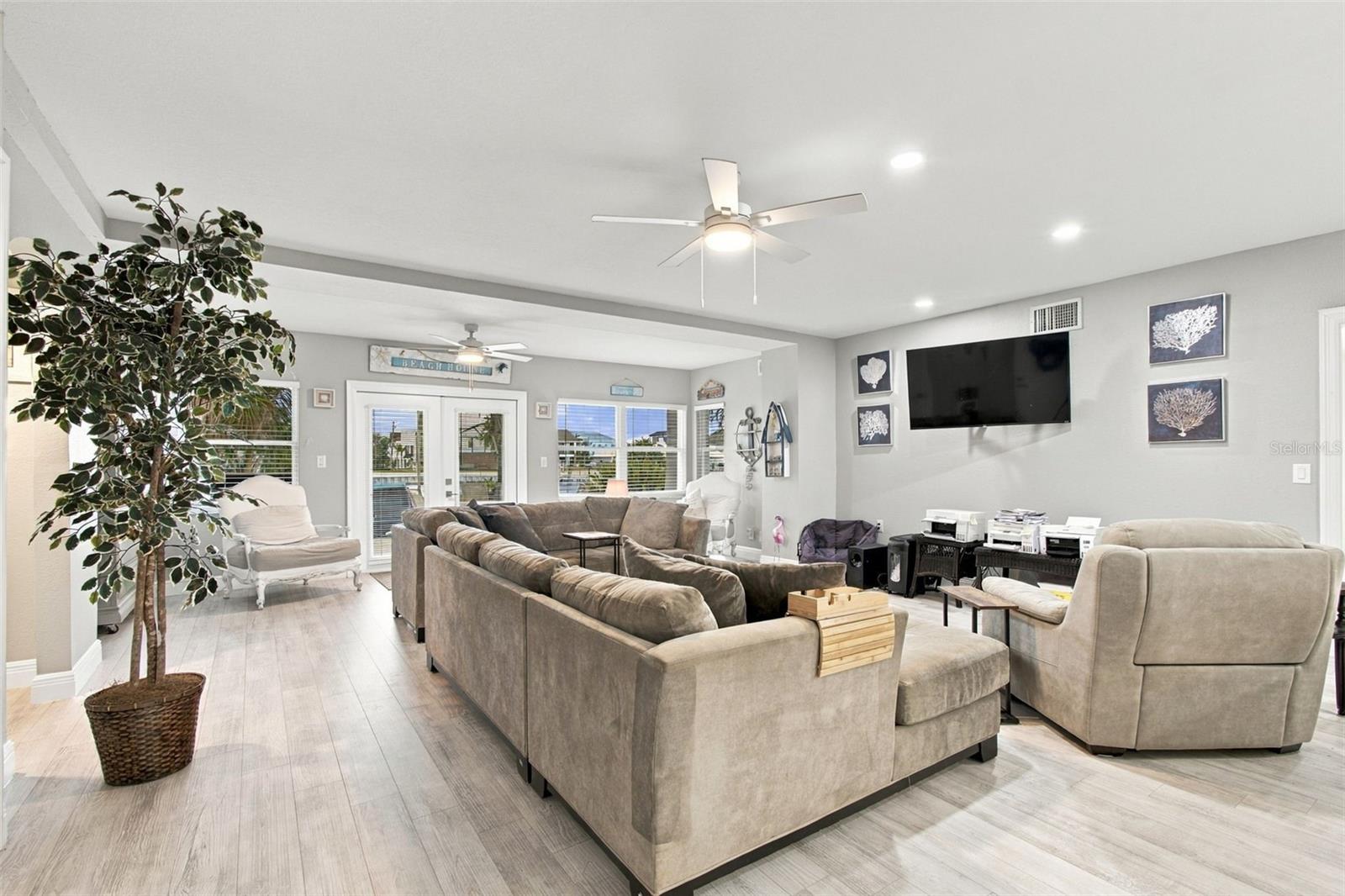 5411 ALOHA DR — photo 11