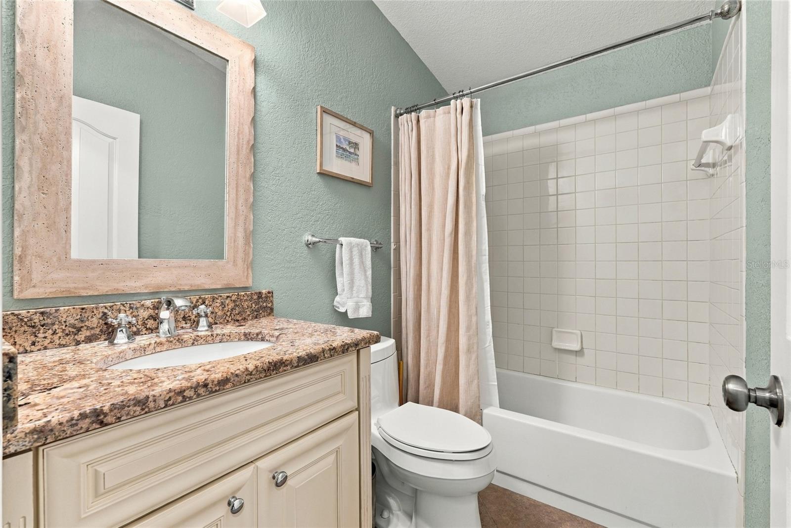 629 SEGOVIA CT NE #405 — photo 30