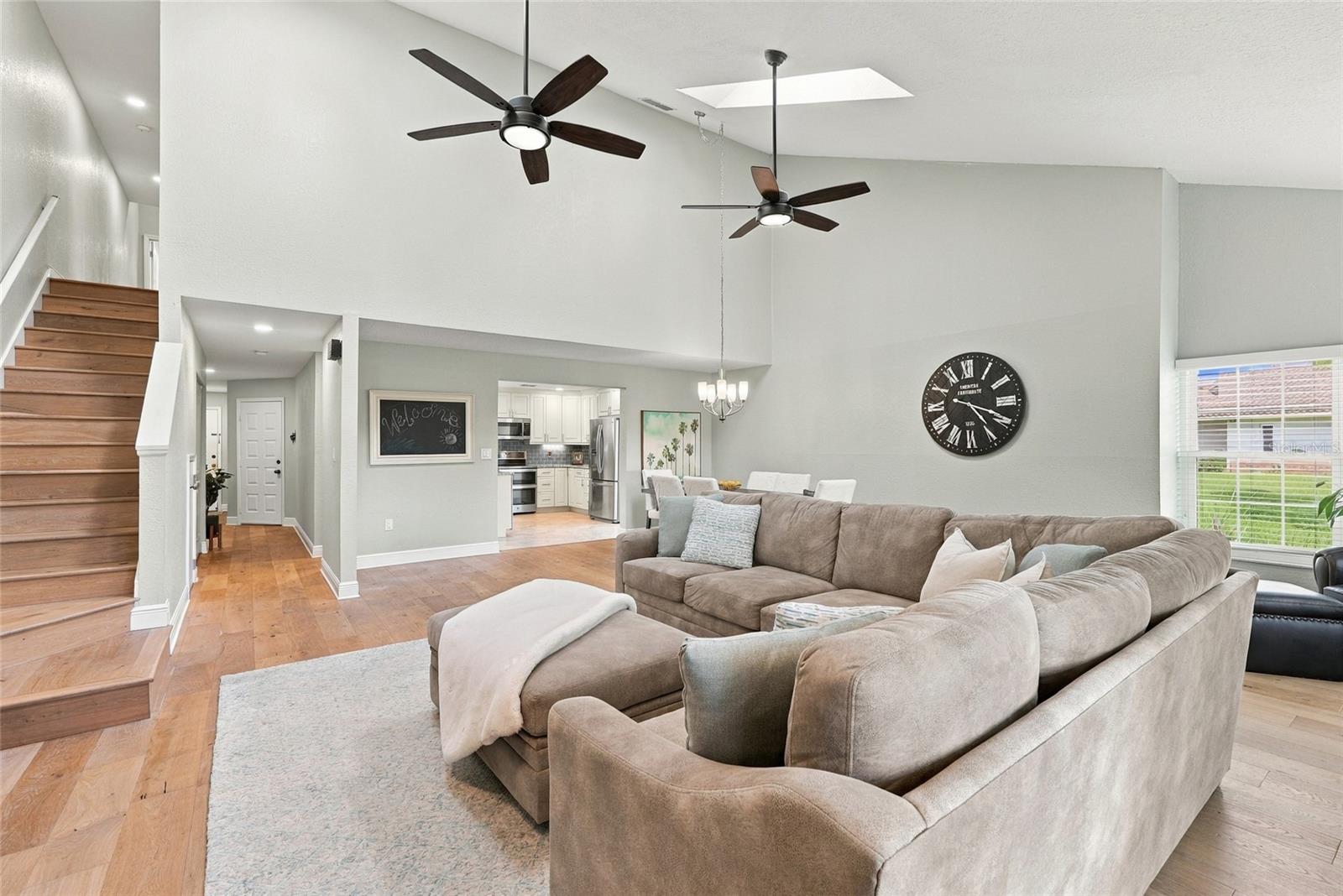 629 SEGOVIA CT NE #405 — photo 12
