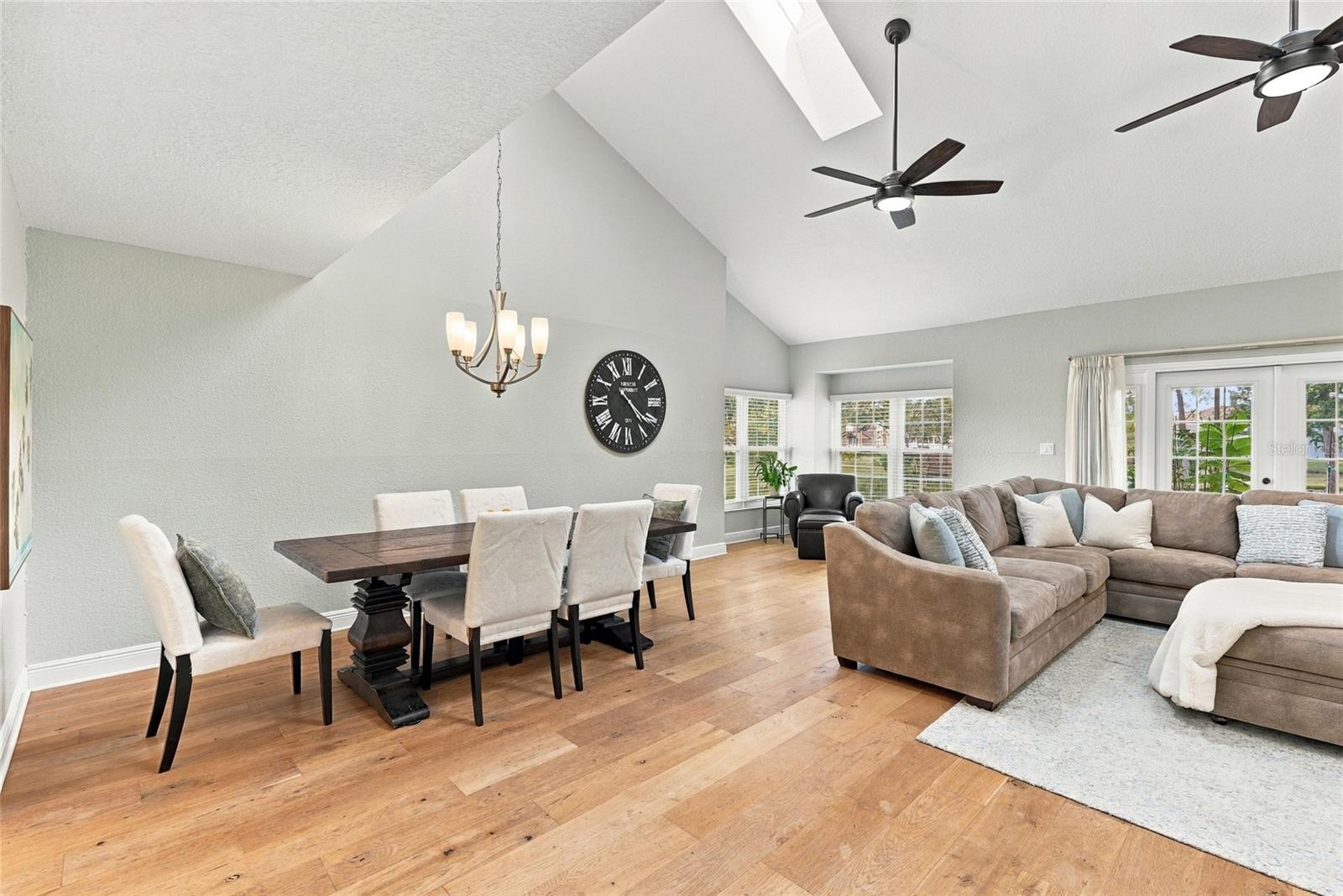 629 SEGOVIA CT NE #405 — photo 14