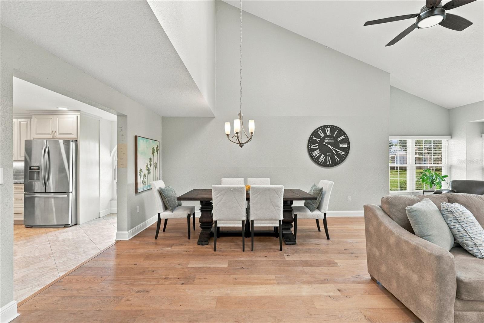 629 SEGOVIA CT NE #405 — photo 13