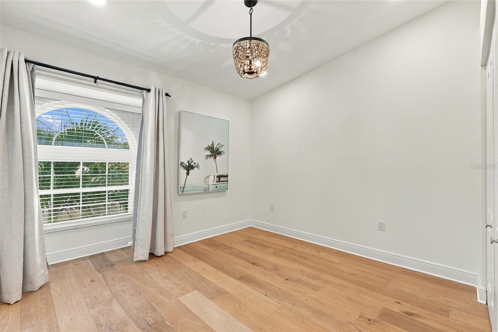 629 SEGOVIA CT NE #405 — photo 31