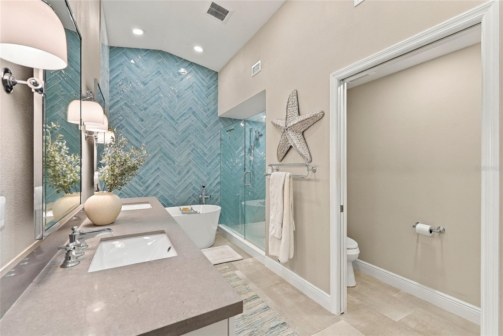 629 SEGOVIA CT NE #405 — photo 27
