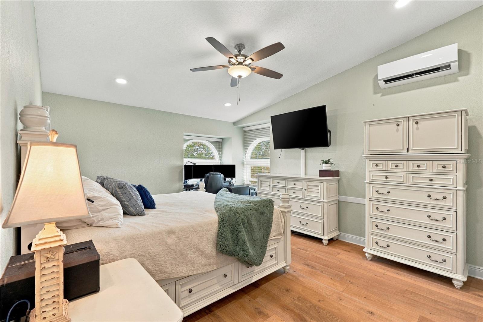 629 SEGOVIA CT NE #405 — photo 23