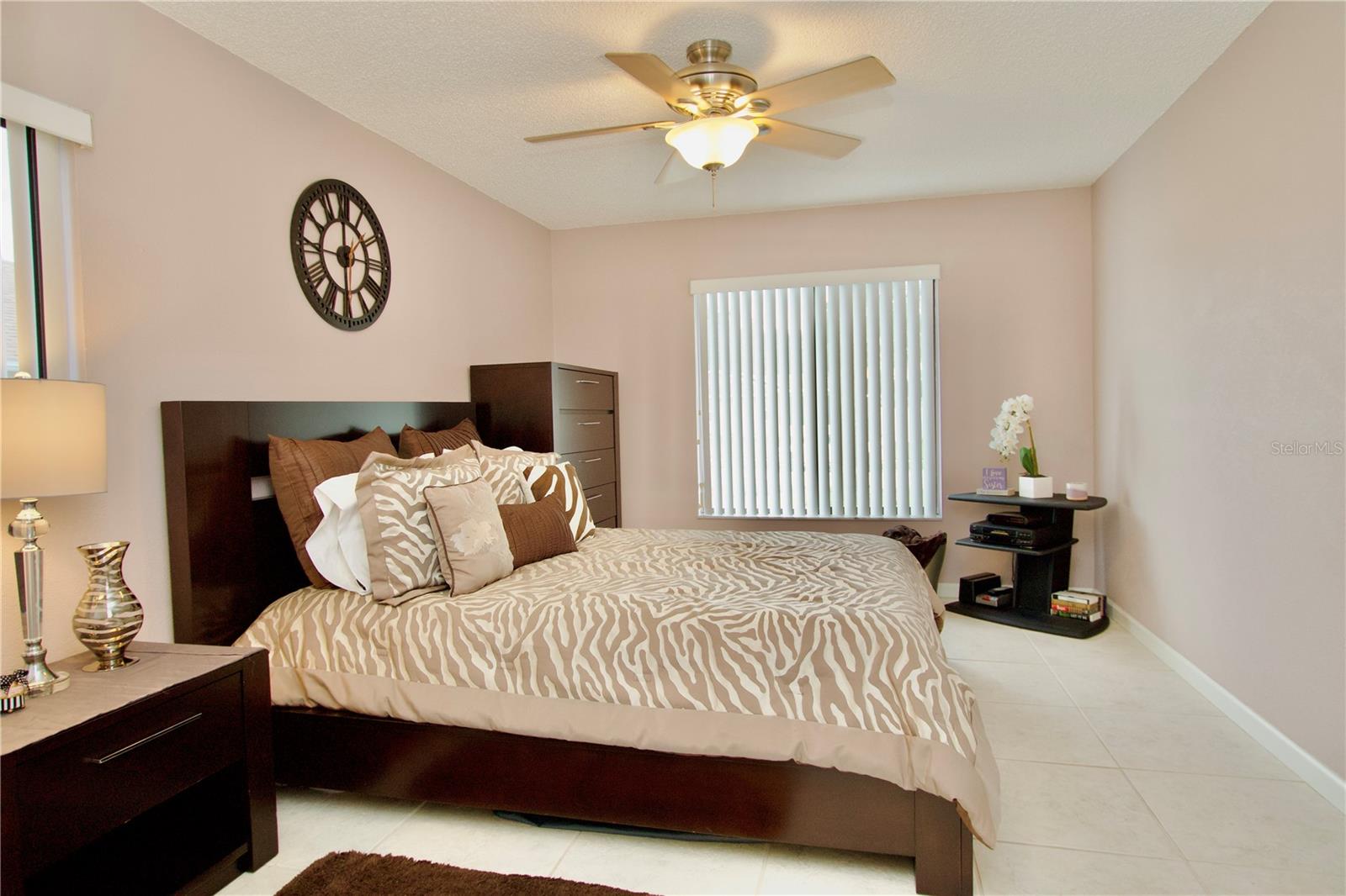 4663 SWALLOWTAIL DR — photo 24