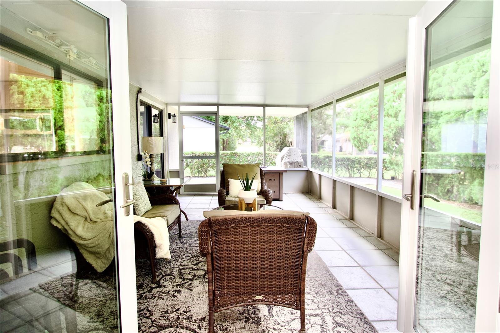 4663 SWALLOWTAIL DR — photo 33