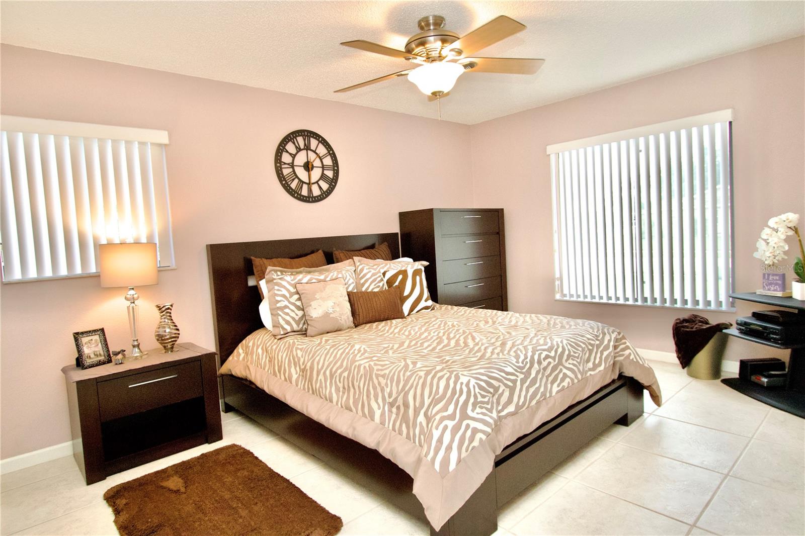 4663 SWALLOWTAIL DR — photo 25
