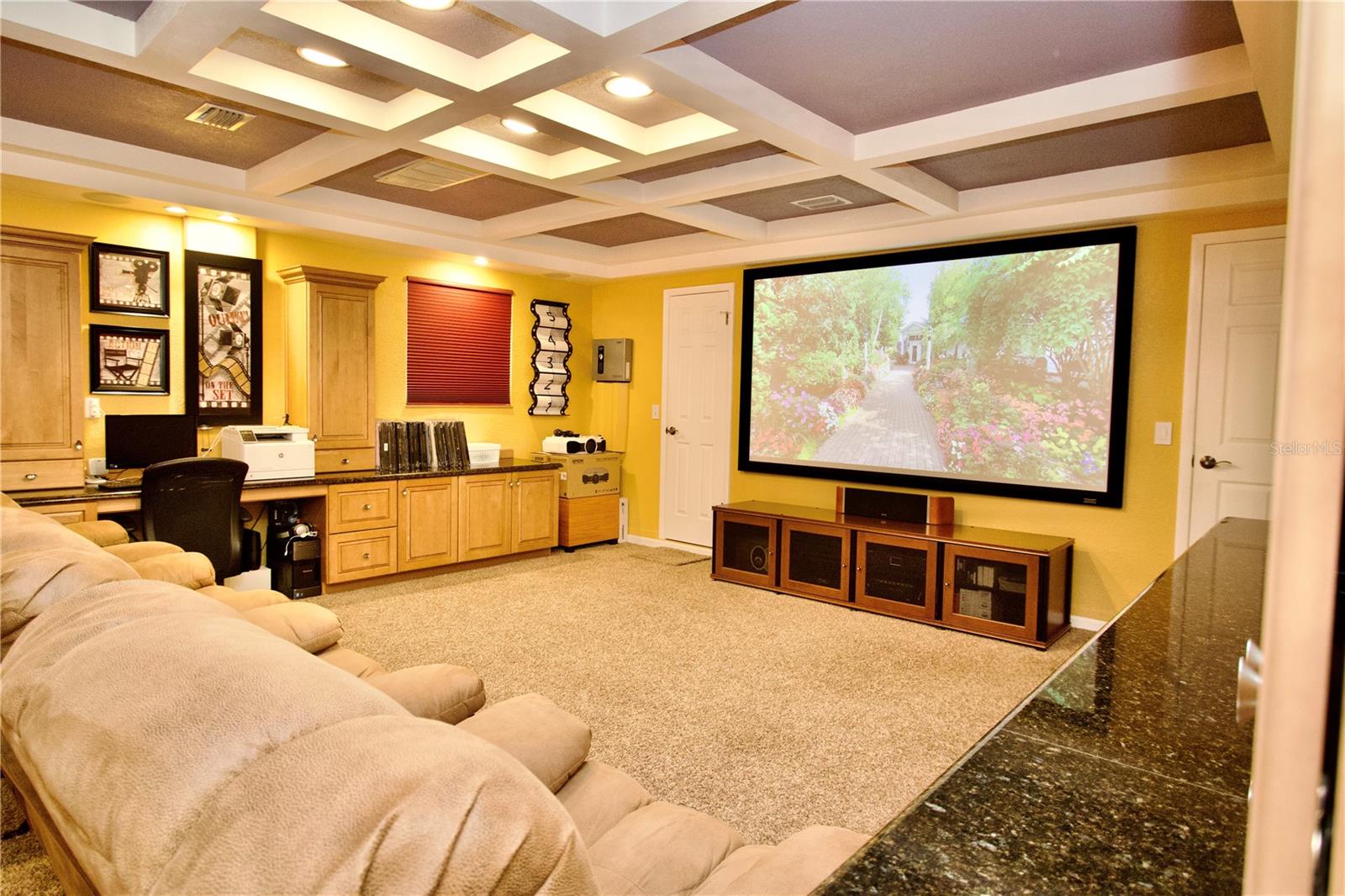 4663 SWALLOWTAIL DR — photo 31