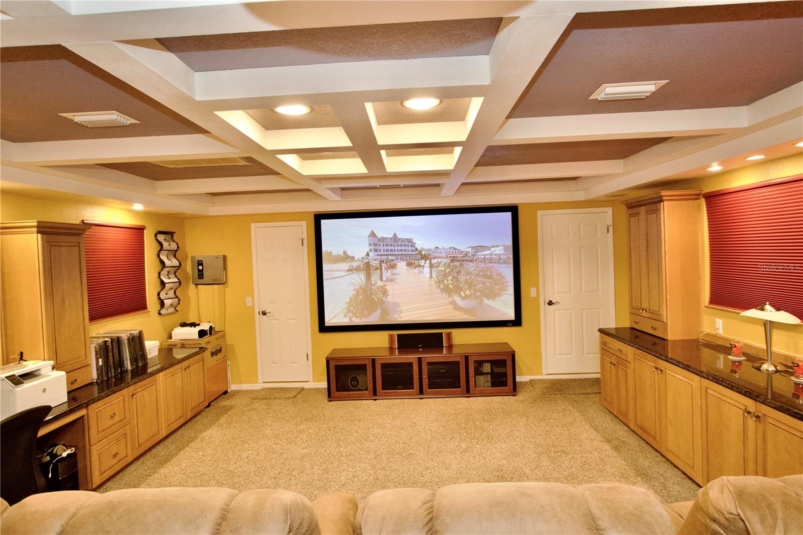 4663 SWALLOWTAIL DR — photo 32
