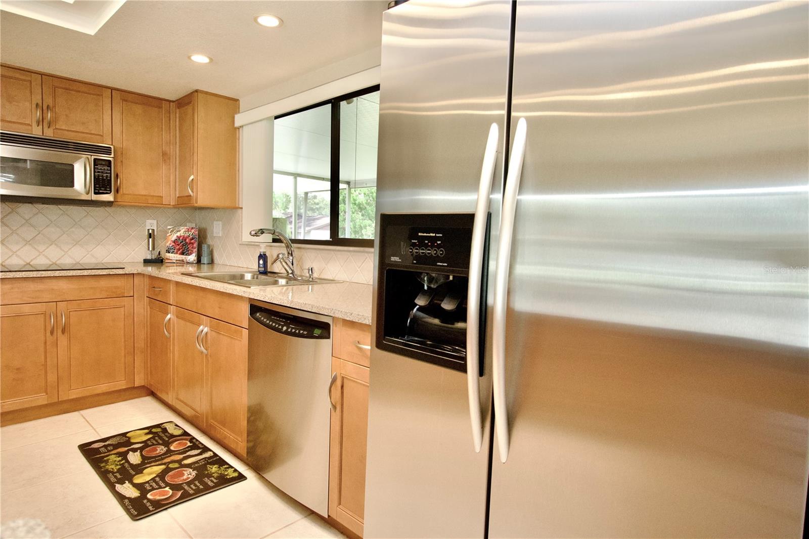 4663 SWALLOWTAIL DR — photo 12