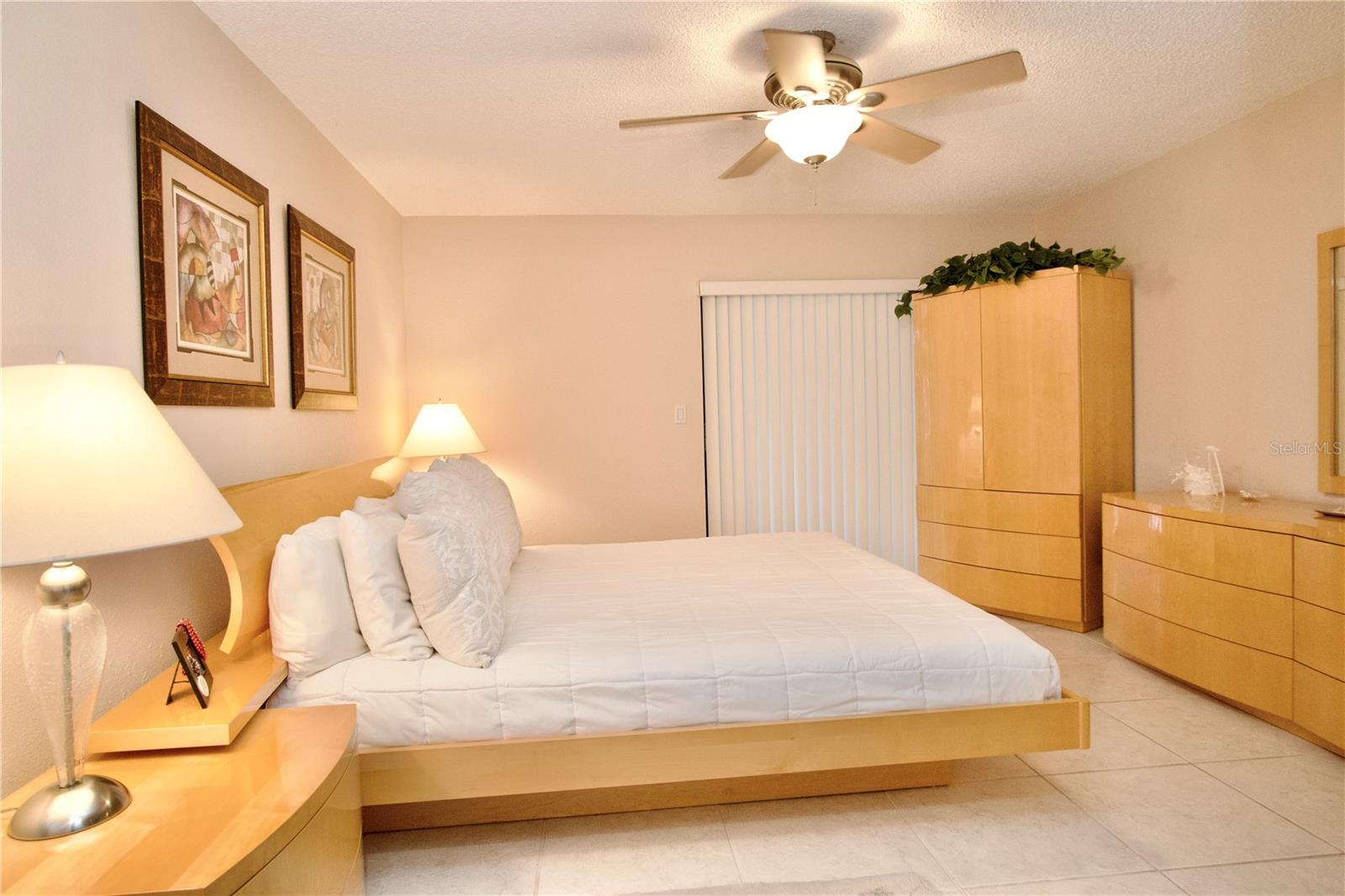 4663 SWALLOWTAIL DR — photo 21