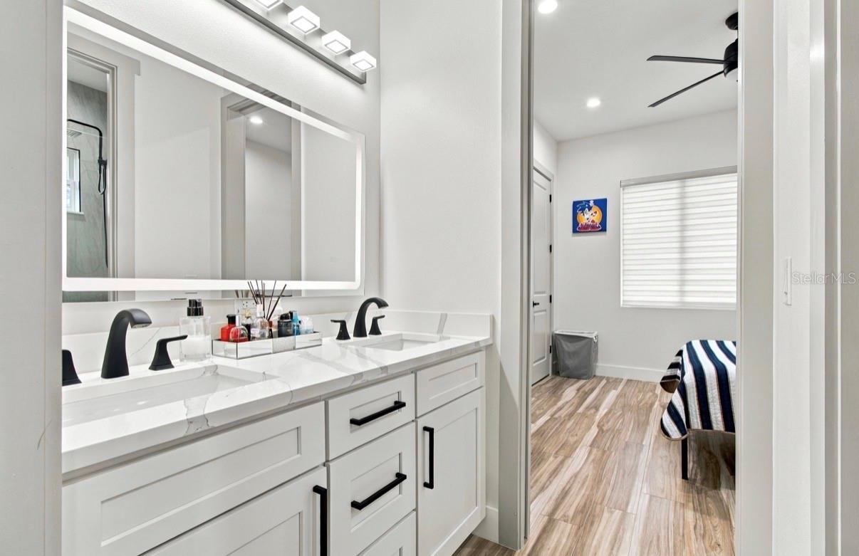 13204 LAKE MAGDALENE BLVD — photo 32