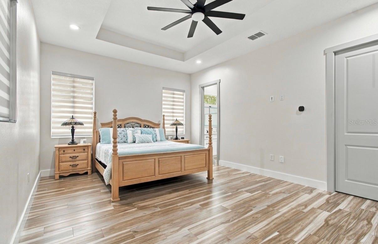 13204 LAKE MAGDALENE BLVD — photo 21