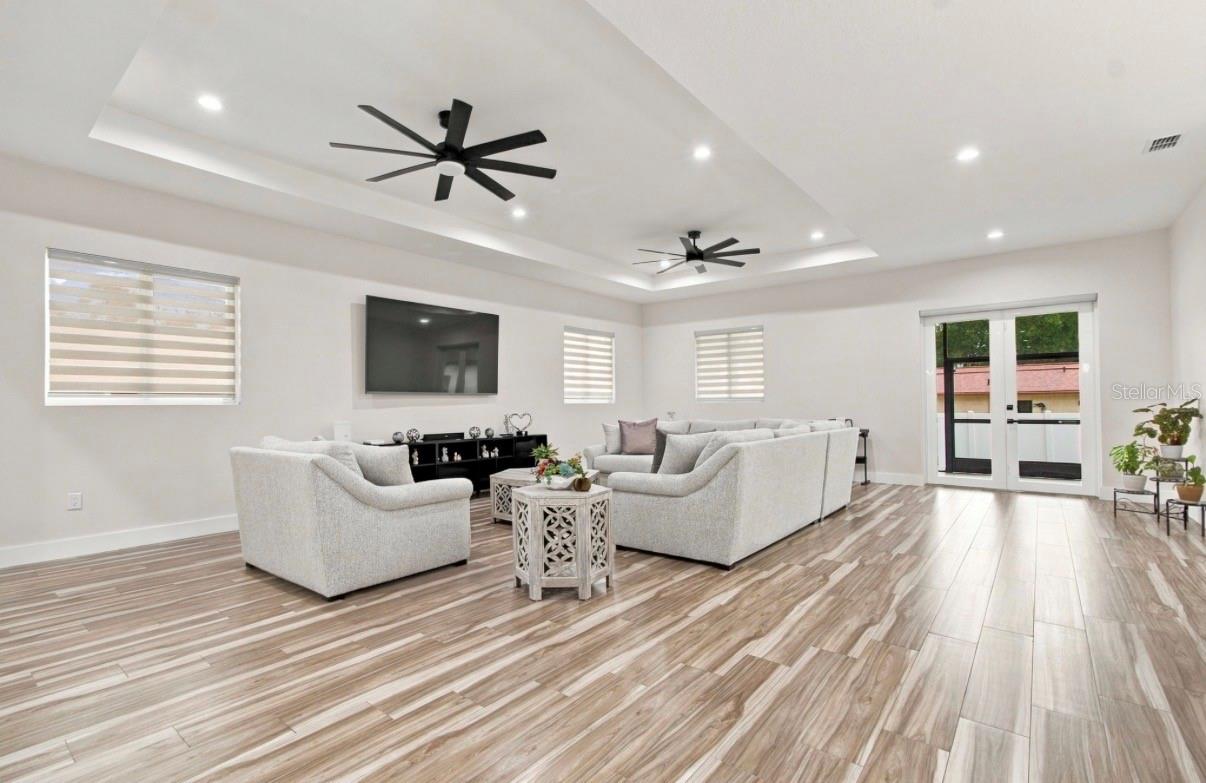 13204 LAKE MAGDALENE BLVD — photo 12