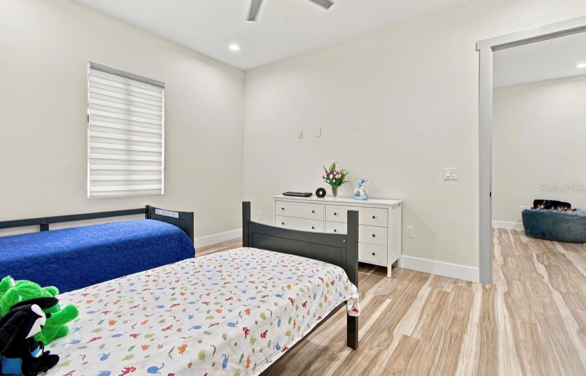 13204 LAKE MAGDALENE BLVD — photo 45