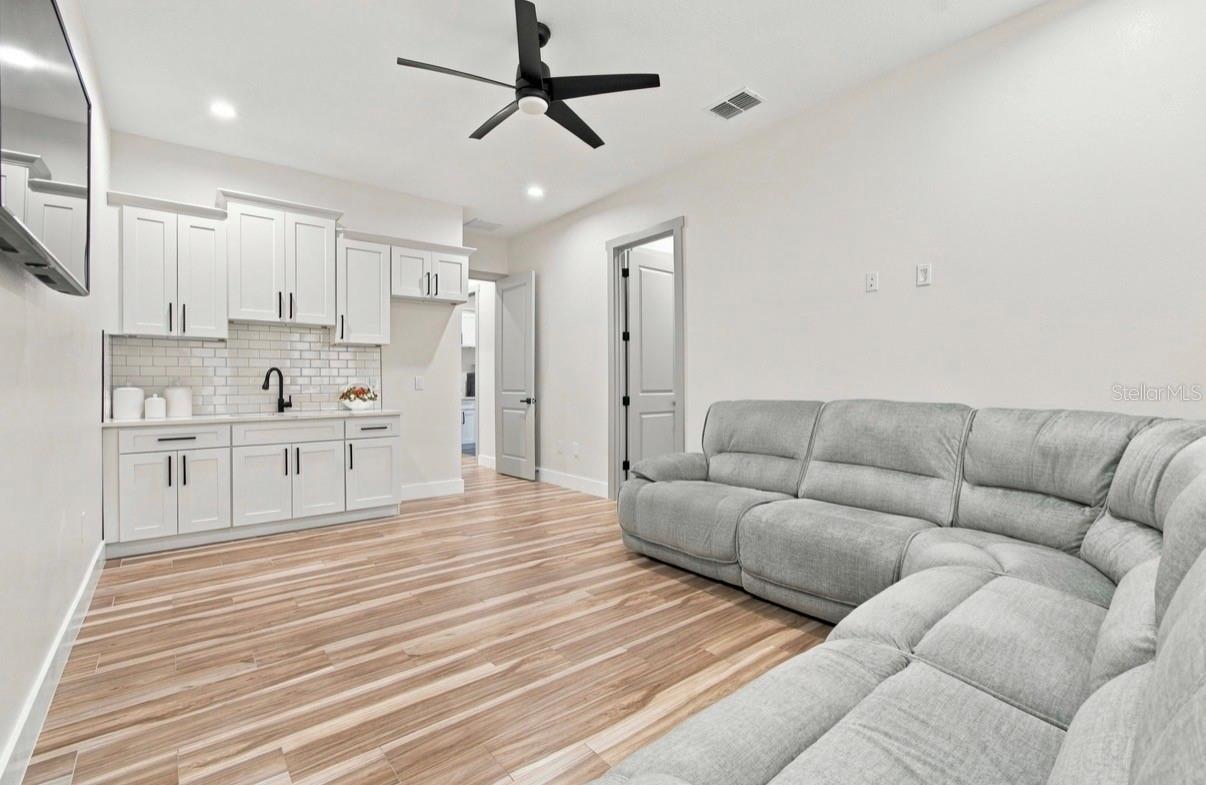13204 LAKE MAGDALENE BLVD — photo 41