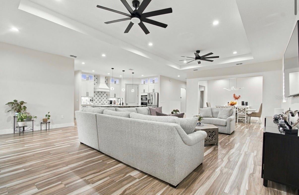 13204 LAKE MAGDALENE BLVD — photo 14