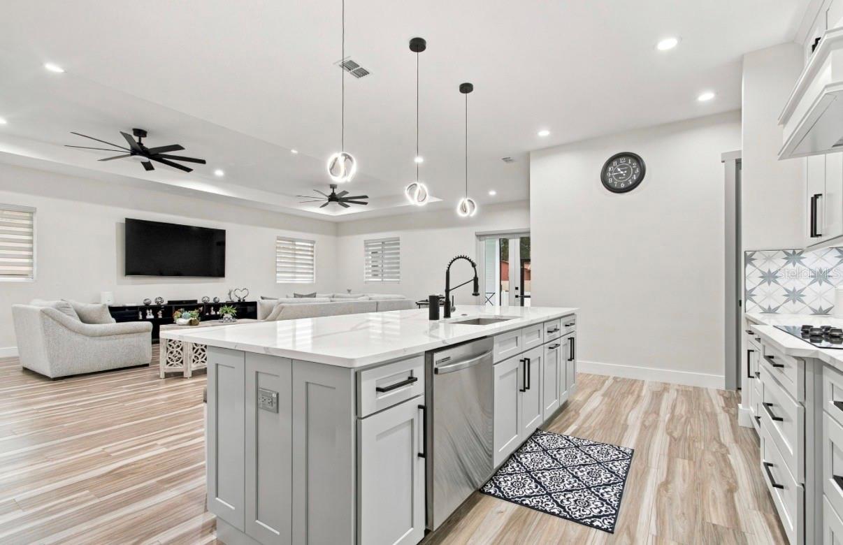 13204 LAKE MAGDALENE BLVD — photo 8